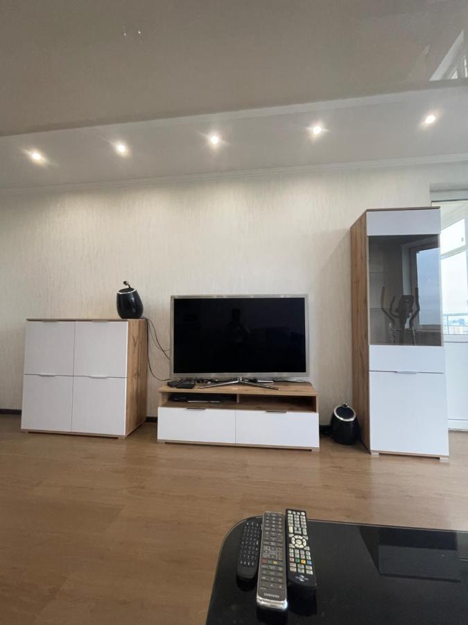View Apartments, 22 Floor With 2 Rooms Киев Экстерьер фото